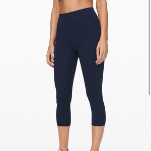 Lululemon Wunder Under Crops